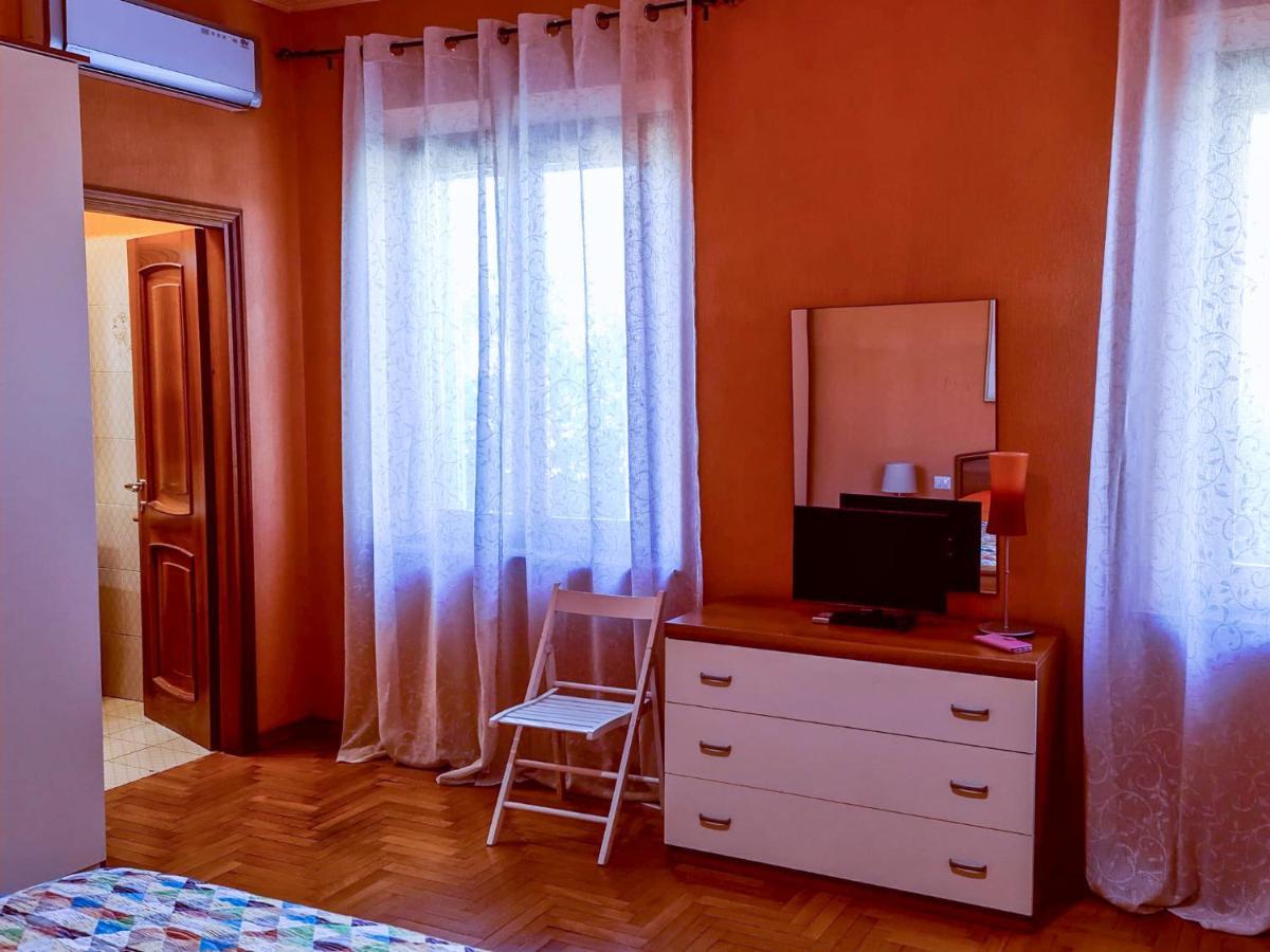 La Finestra Su Spello Lägenhet Exteriör bild